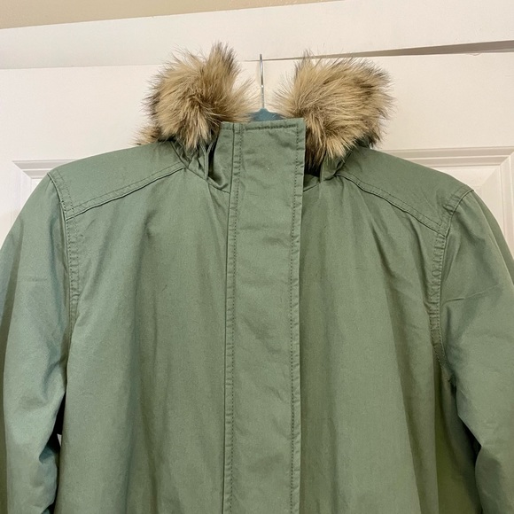 Gap Jacket - Picture 3 of 9